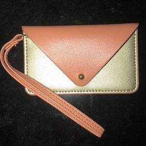 Wristlet